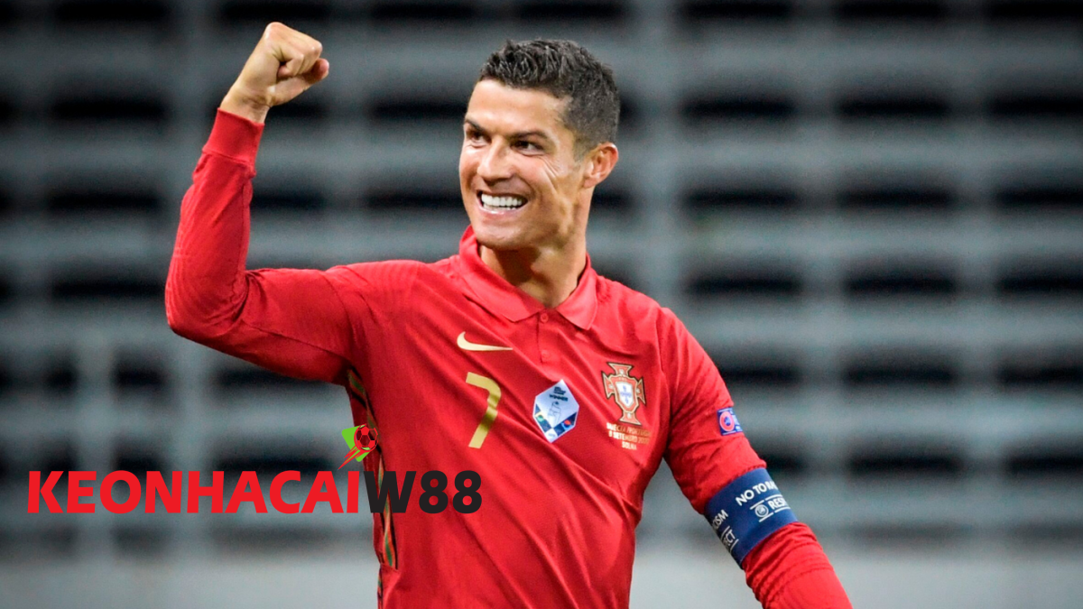 Tiểu sử Ronaldo sinh năm bao nhiêu